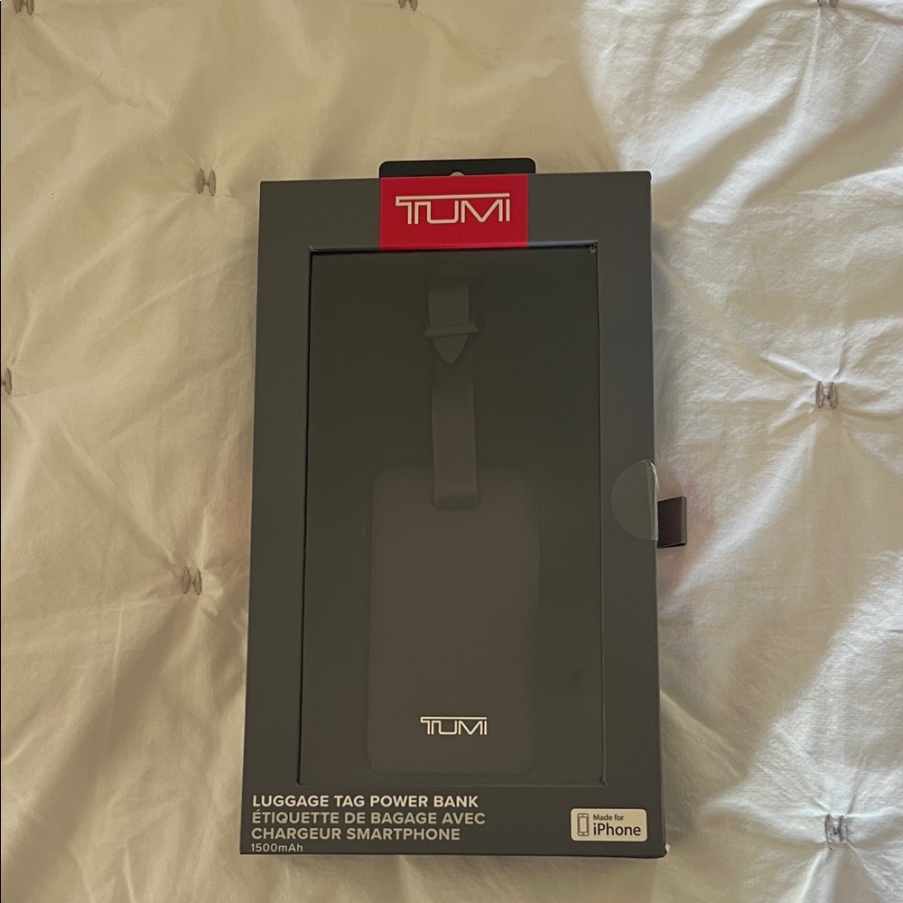 TUMI Charcoal Luggage Tag Power Bank